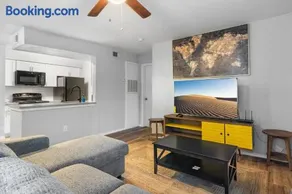 Furnished Apartments in University Hills - Image 2