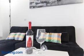 Agréable appartement de vacances avec terrasse, internet haut débit et piscine | Vue mer | Proche de la plage | Avec animaux admis - Image 4