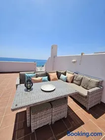 La Grana Home Apartment - Image 3