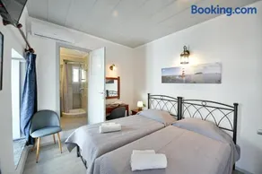 Delfini Hotel - Image 2