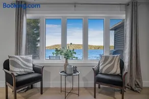 Lake St Peter Family Retreat with BBQ, Fire Pit and Scenic Views - Image 1