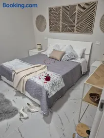 Stornelli Suite & Apartments - Image 3