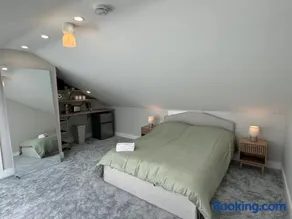 Coastal Skylight Studio - Image 2
