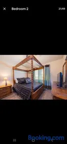 Texas Classic Retreat-Elegant & Spacious -4BR Home - Image 2