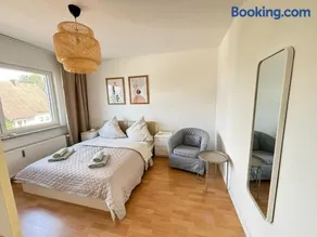 110qm- 4 Rooms - free private parking- free fast WIFI - Kitchen - near Wood- A Part Time Home - Image 1