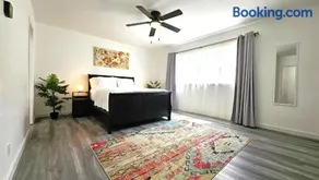 Double Suite Santa Monica - Free Parking - Image 5