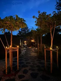 La CABANE LUXUEUSE AVEC JACUZY - Image 3