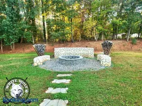 WHITE WOLF FARMHOUSE Retreat - Image 3