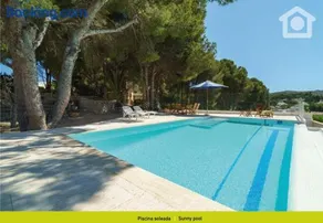 Villa con giardino, griglia e piscina privata - Image 4
