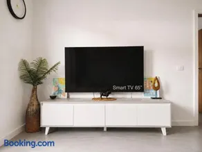 ALMA Elegant Suite Apartment - Image 2