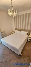 APPARTAMENTO A DUE PASSI DAL MARE By VILLA FIORITA - Image 2