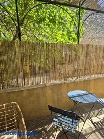 Studio au coeur d'Eygalières avec terrasse privée - Image 2