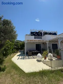 Sunset Apartments - Image 2