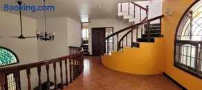 King's Elite Home Stay - Image 3