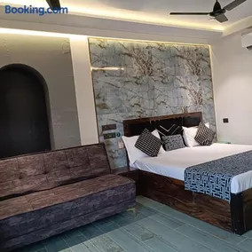 6BHK RADIANT Villa - Image 3