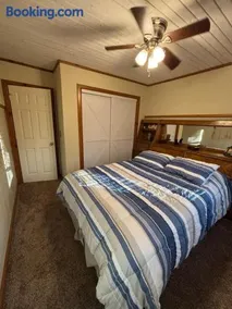 Cozy Beaver Lake Getaway - Image 3