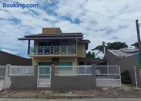 Two-story house 250 meters from Ubatuba beach - Image 2