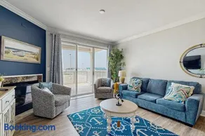 Belmont Towers 410 - Image 1