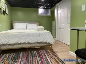 Chic City apartment in Providence - Image 2