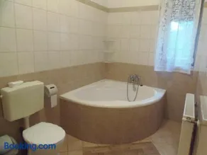 Hoforras Vip Apartman - Image 4