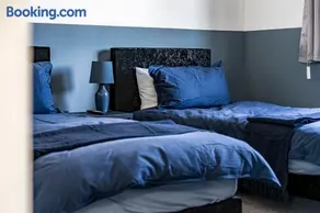 Comfy 3 Bed House - Image 1