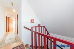 Private Rooms - Image 2