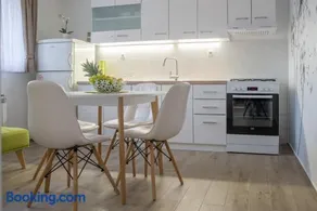 Apartment Vir with free private parking - Image 2