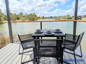 Trinity Islands Holiday Park - Cabin Accommodation - Image 2