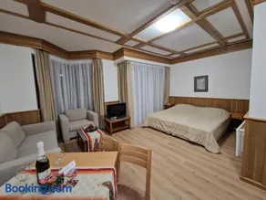 Pirin Golf Private Apartments & Studios - Image 3
