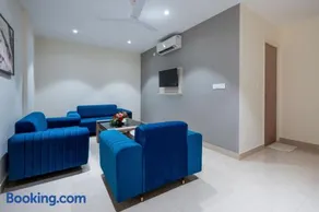 Hotel Golden Couch - Image 5