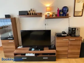 One-bedroom Apartment near Atomium - Image 2