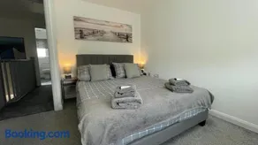Tranquil Home Retreat - Image 2