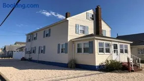 Just Moments From The Causeway Bridge This Charming Spacious Five-Bedroom 2 Bath Home Is Located In Ship Bottom On The Island Of Lbi Wifi - Image 4