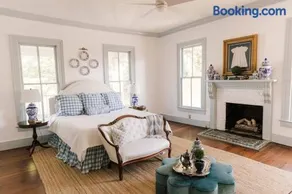 Luxury historic house in downtown McKinney - Image 2