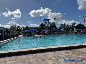 Charming 1 Bed 1 Bath Cottage in wonderful Sun Outdoors Sarasota that sleeps 6 - Image 4