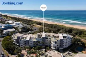 Surfside Buddina Beachfront 3bed Apt - Direct Beach Access - Image 3
