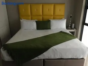 Ubuntu Hotel - Image 1