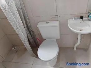 Casa com sala , 1 quarto cozinha, banheiro e área de lavar , próximo a ponto turístico parque do utinga - Image 2