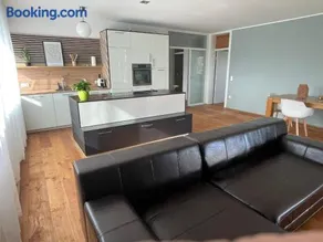 Neue hochwertige 90m² Wohnung - Image 2