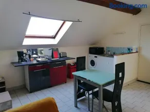 Appartement 5 climatisé avec parking au 2éme étage sans ascenseur - Image 3