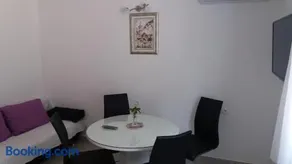Apartments Lovor - Image 3