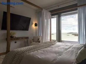 Astraea Villa - Image 3