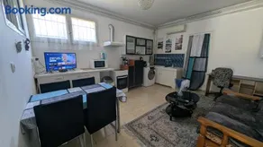 Appartement avec jardin centre village avec accès PMR - Image 1