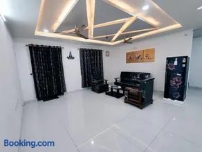 Skyline View Suite - Image 2