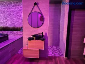 Maison charmante avec jacuzzi à Harnes - Idéale pour un week-end - Image 3