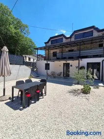 Apartmani Fenix - Image 1