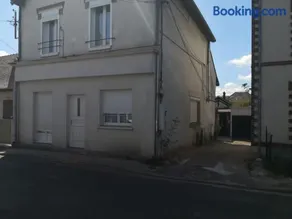 T3 spacieux proche gare Montargis Wifi linges fournis - Image 2