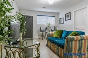 Mardi Gras Patio 2BR 8mins to Canal St - Image 2