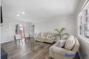 Perfect cute home in Garner with firepit & king bed - Image 2