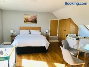 Leanna's Lodge, Keshcarrigan - Image 3